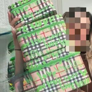 3 hard case makeup bags with zippers & handles.  3 sizes sealed & new